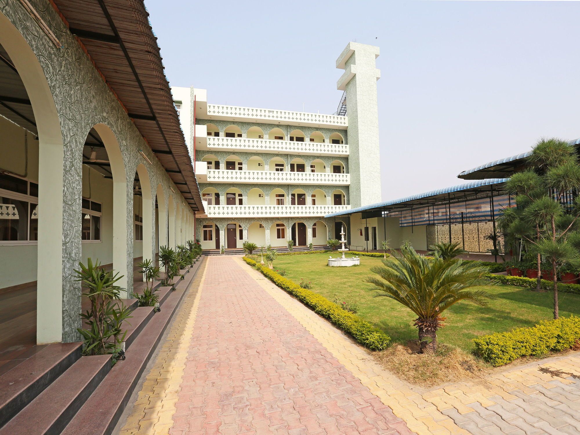 Oyo 10104 Radhika Resort Kota  Exterior photo